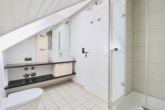 Duschbad Maisonette - Großzügig wohnen, smart finanzieren: 3-FH mit Garten in Bestlage Buchenbusch