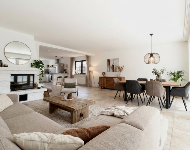 Großzügige Maisonette mit Sonnenbalkon – viel Platz für Familie, Homeoffice & Leben, 63263 Neu-Isenburg, Wohnung