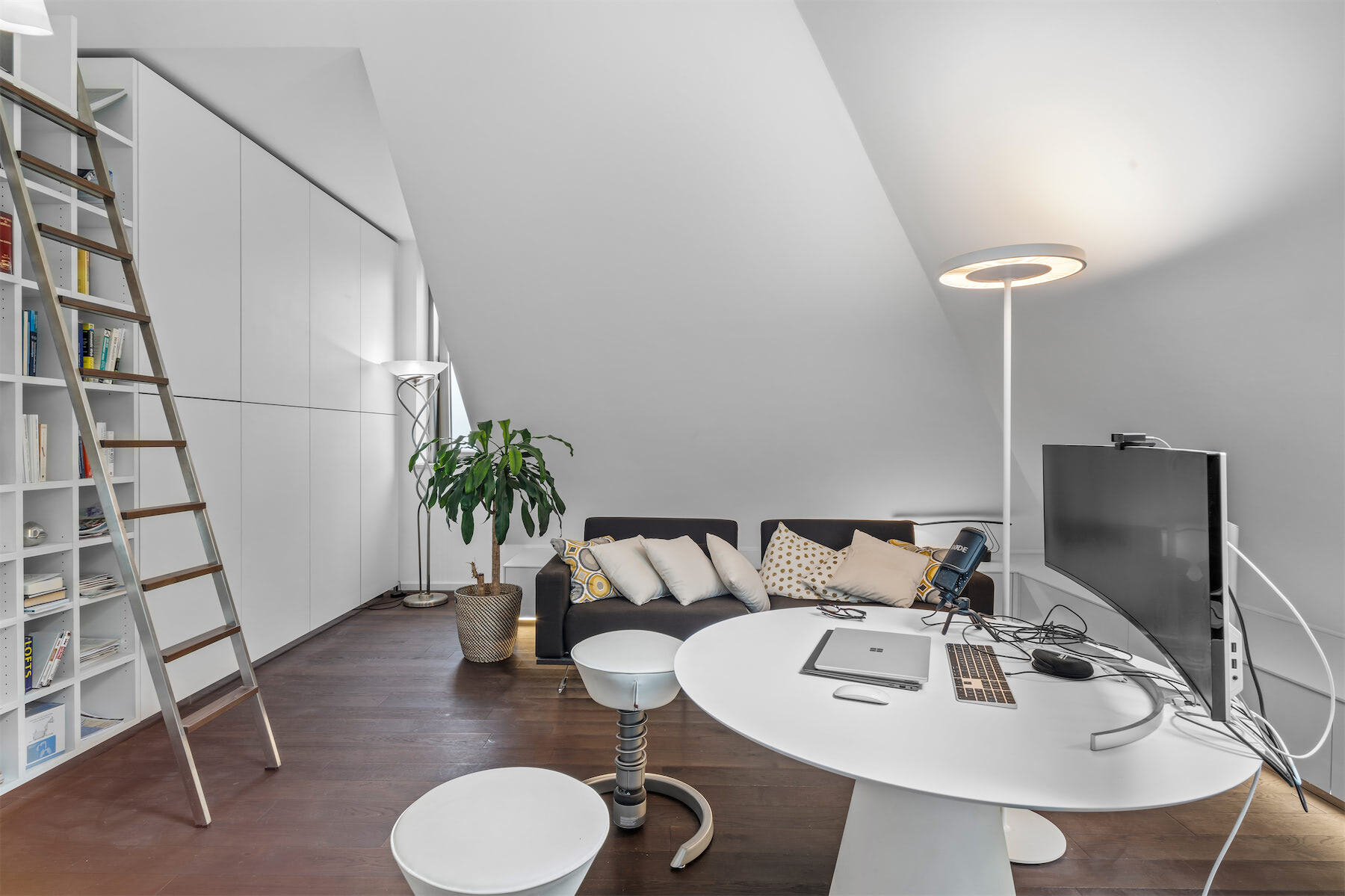 Arbeitszimmer