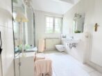 Badezimmer im DG