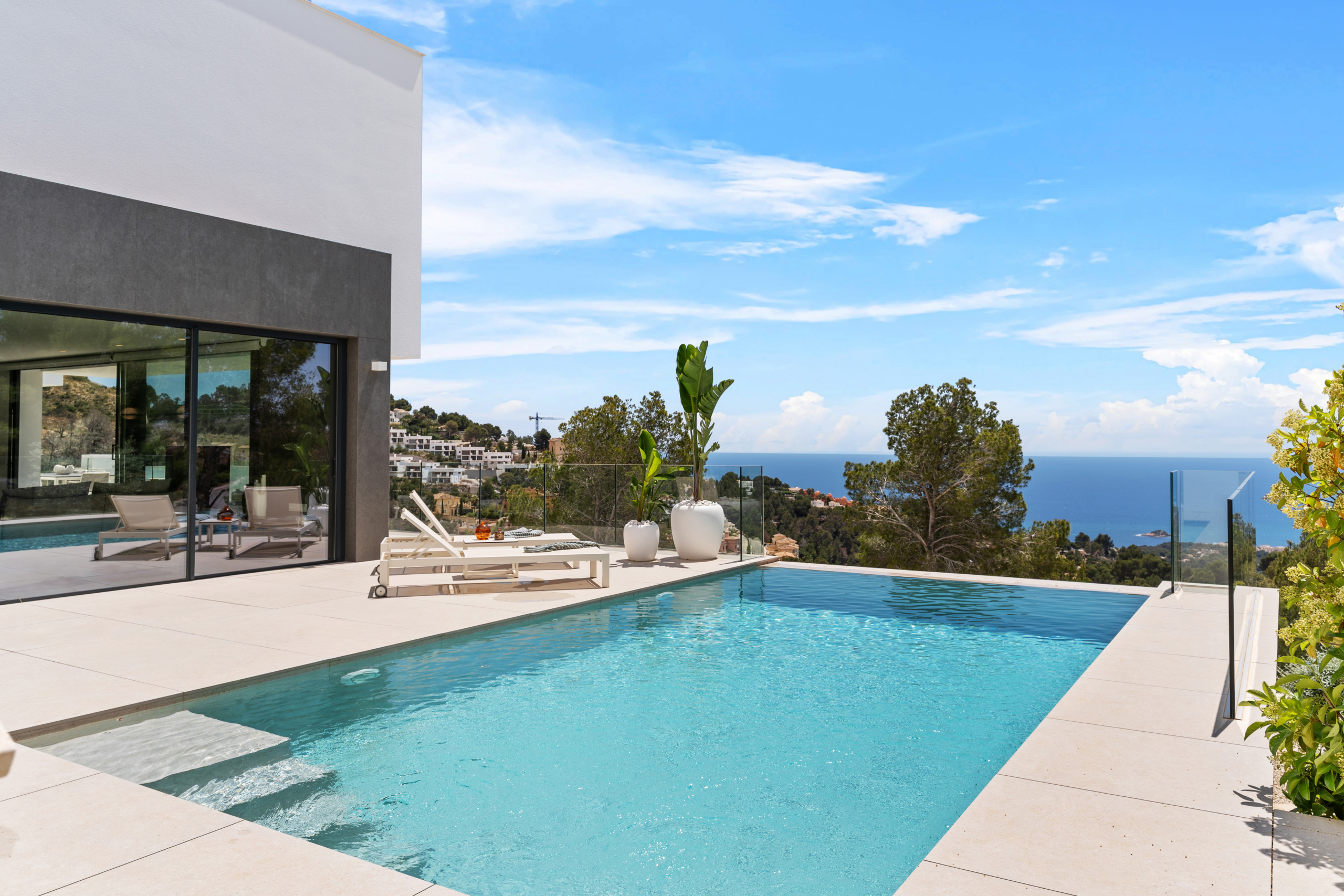 Infinity Pool mit Weitblick
