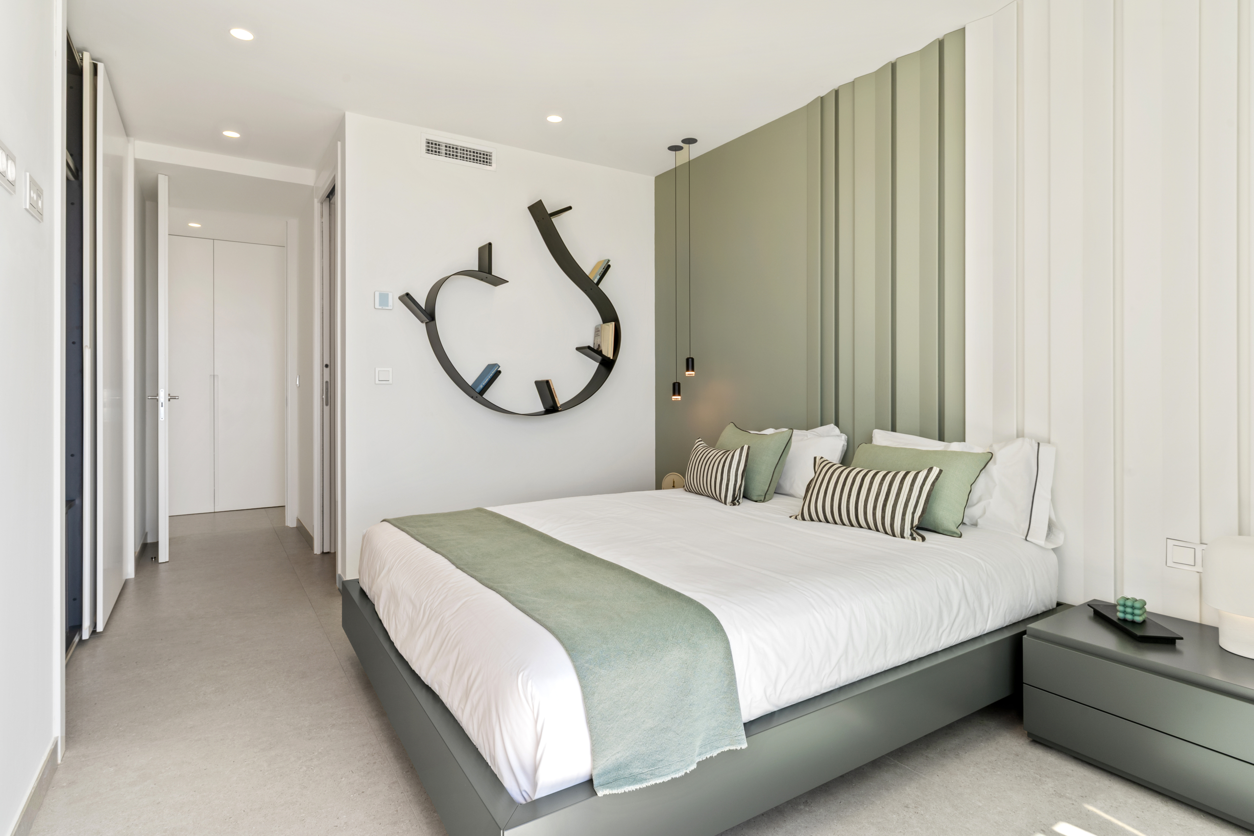 Schlafzimmer A mit Ankleide